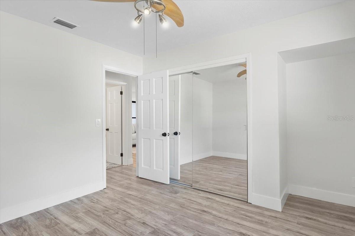 3325 W PARIS ST, TAMPA, FL, 33614