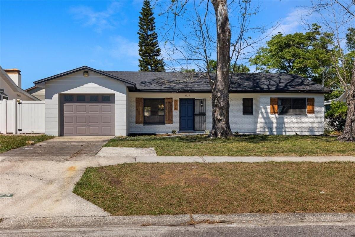 3325 W PARIS ST, TAMPA, FL, 33614