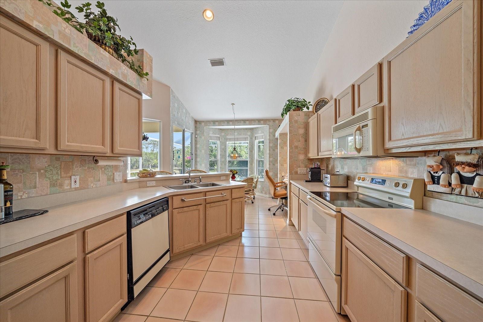 6715 MISTFLOWER GLN, LAKEWOOD RANCH, FL, 34202