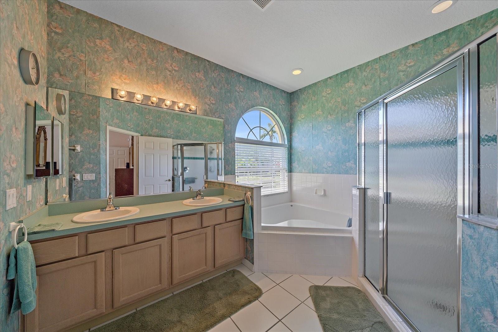 6715 MISTFLOWER GLN, LAKEWOOD RANCH, FL, 34202