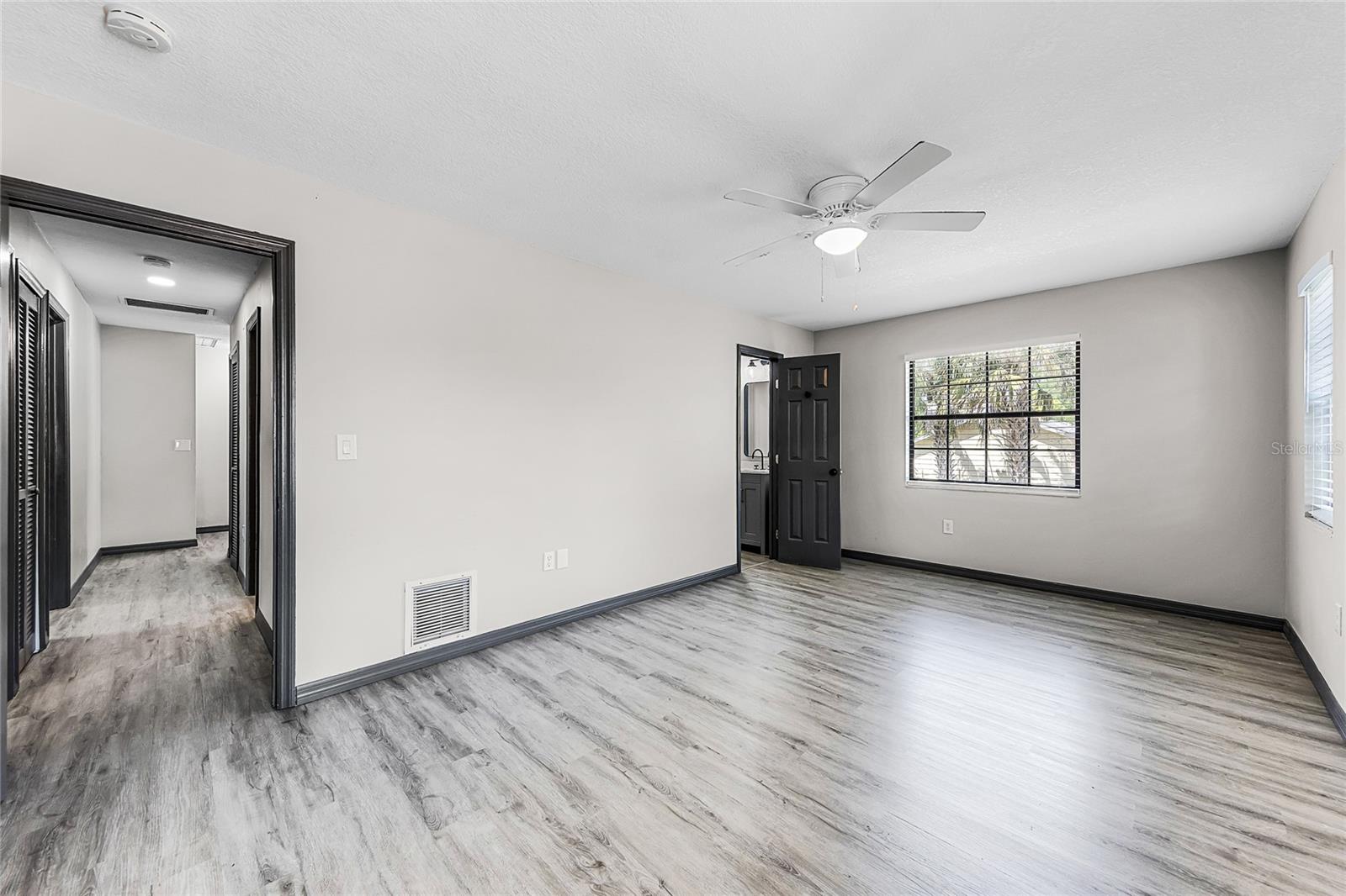 3561 CALGARY LN, MOUNT DORA, FL, 32757