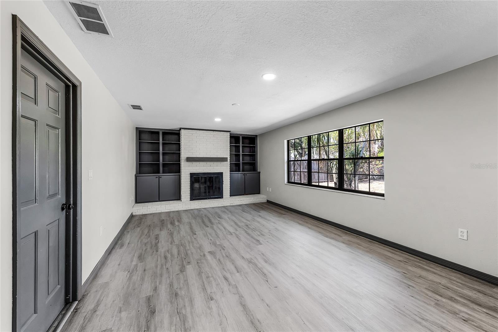 3561 CALGARY LN, MOUNT DORA, FL, 32757