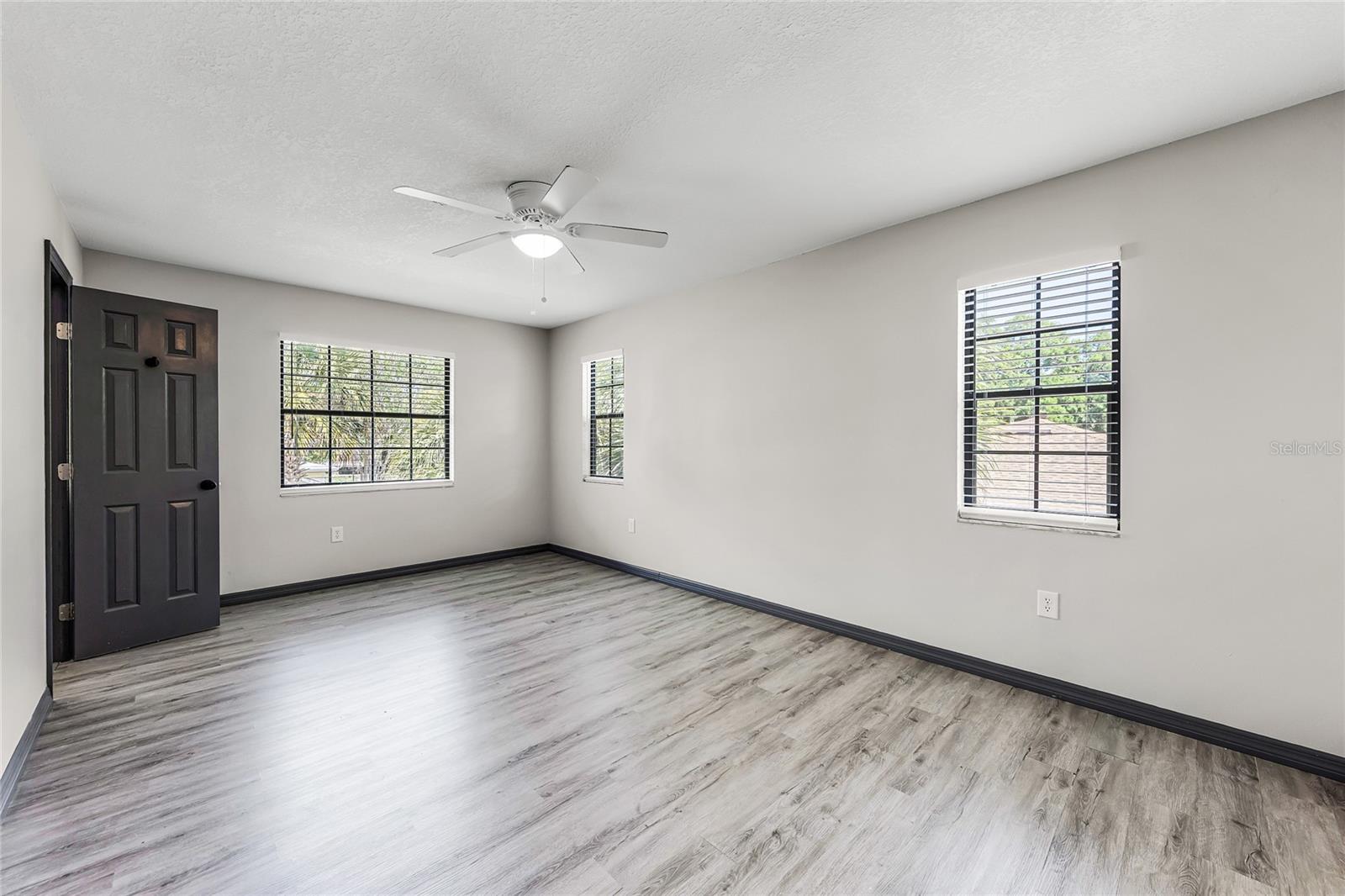 3561 CALGARY LN, MOUNT DORA, FL, 32757