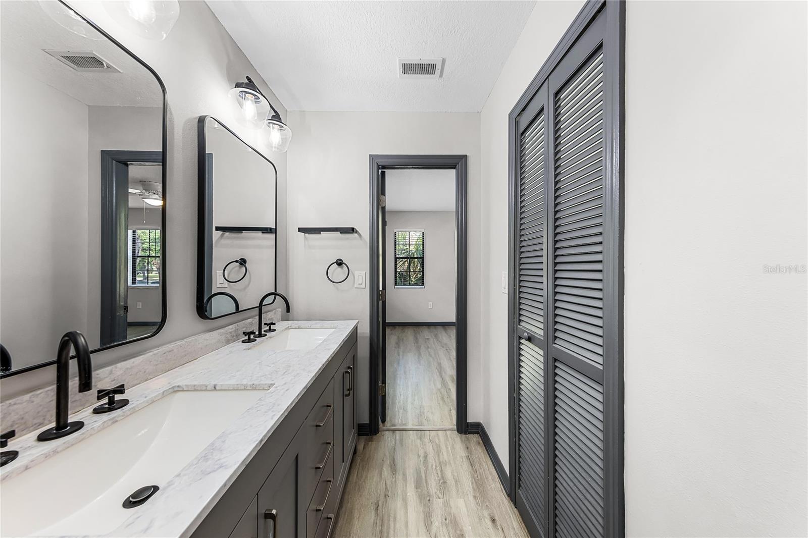 3561 CALGARY LN, MOUNT DORA, FL, 32757