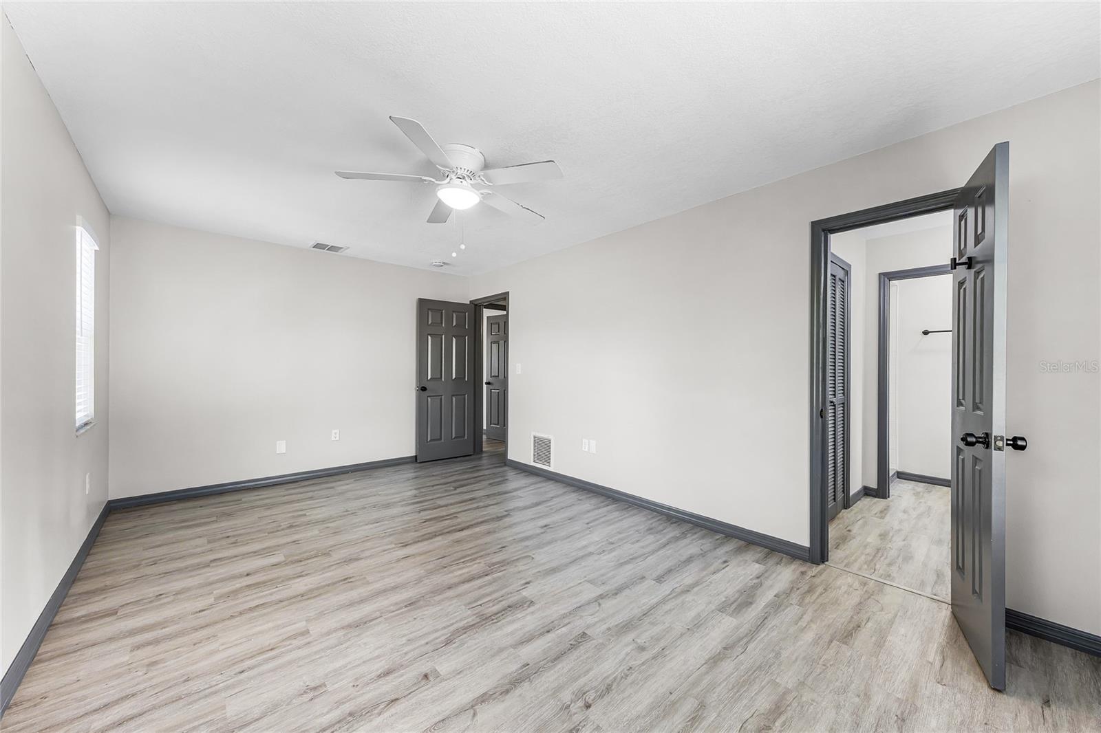 3561 CALGARY LN, MOUNT DORA, FL, 32757
