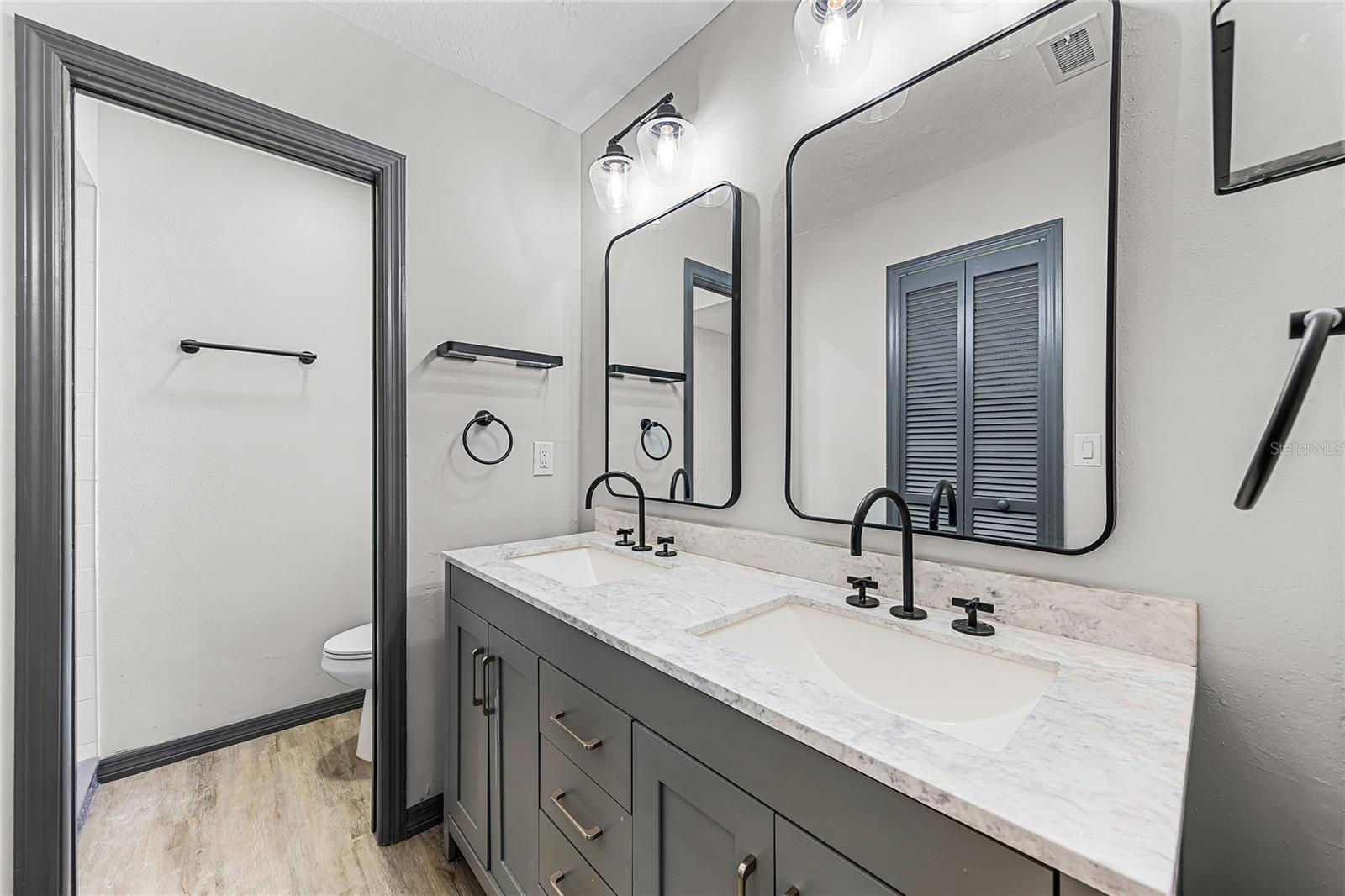 3561 CALGARY LN, MOUNT DORA, FL, 32757
