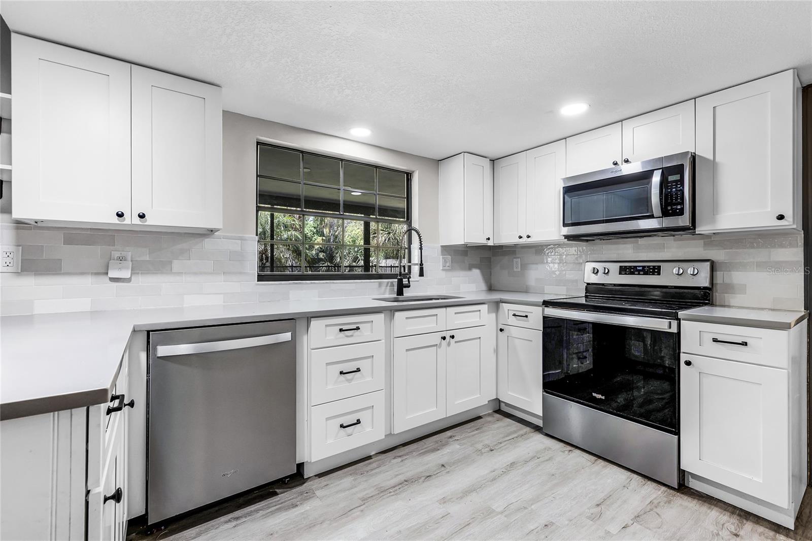 3561 CALGARY LN, MOUNT DORA, FL, 32757