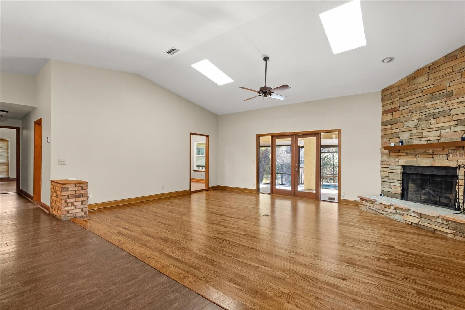 1227 BAYPOINT CT, LONGWOOD, FL, 32750
