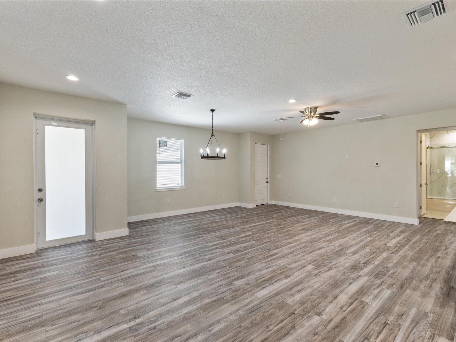 4237 MARINE PKWY, NEW PORT RICHEY, FL, 34652