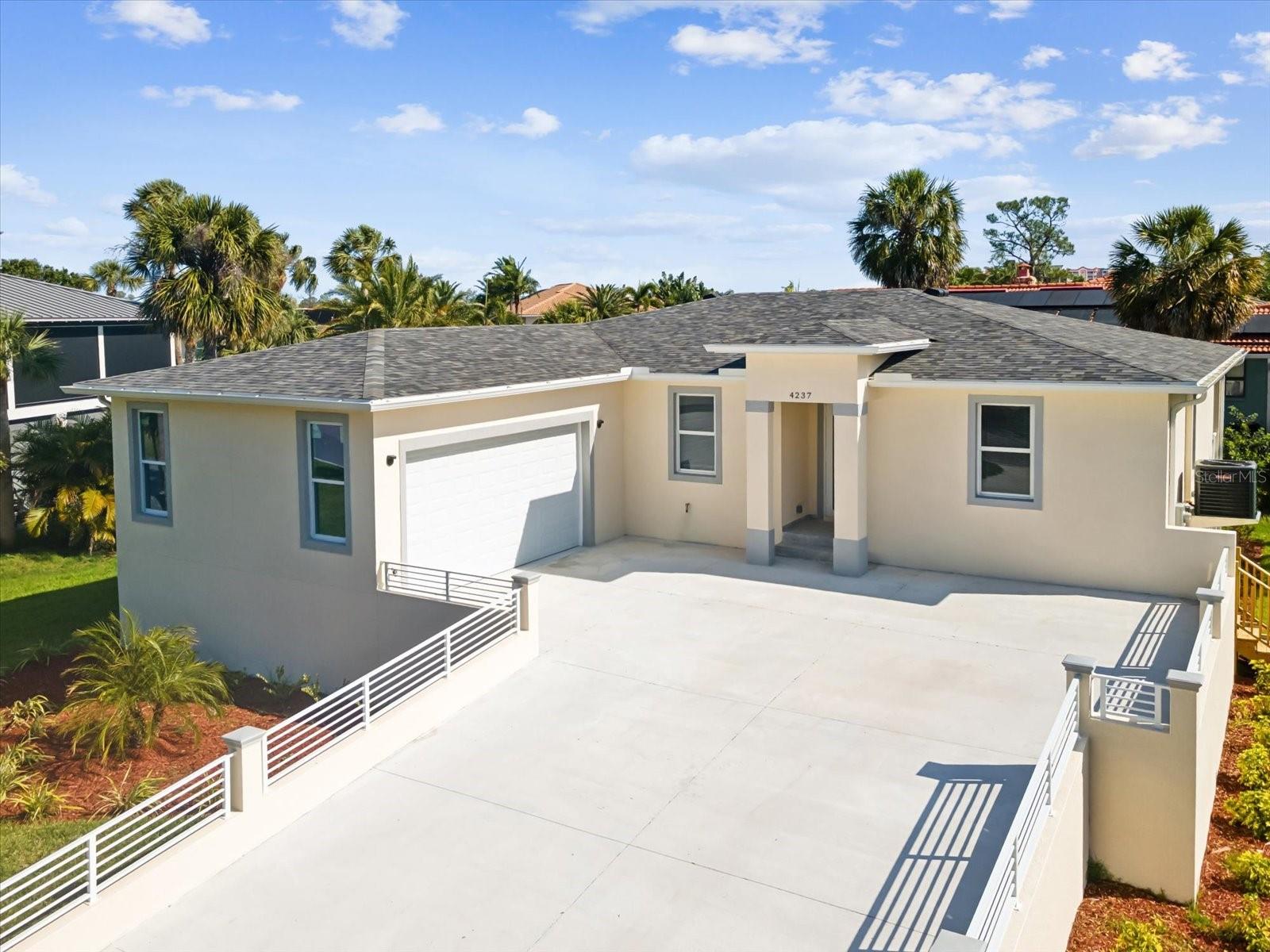 4237 MARINE PKWY, NEW PORT RICHEY, FL, 34652