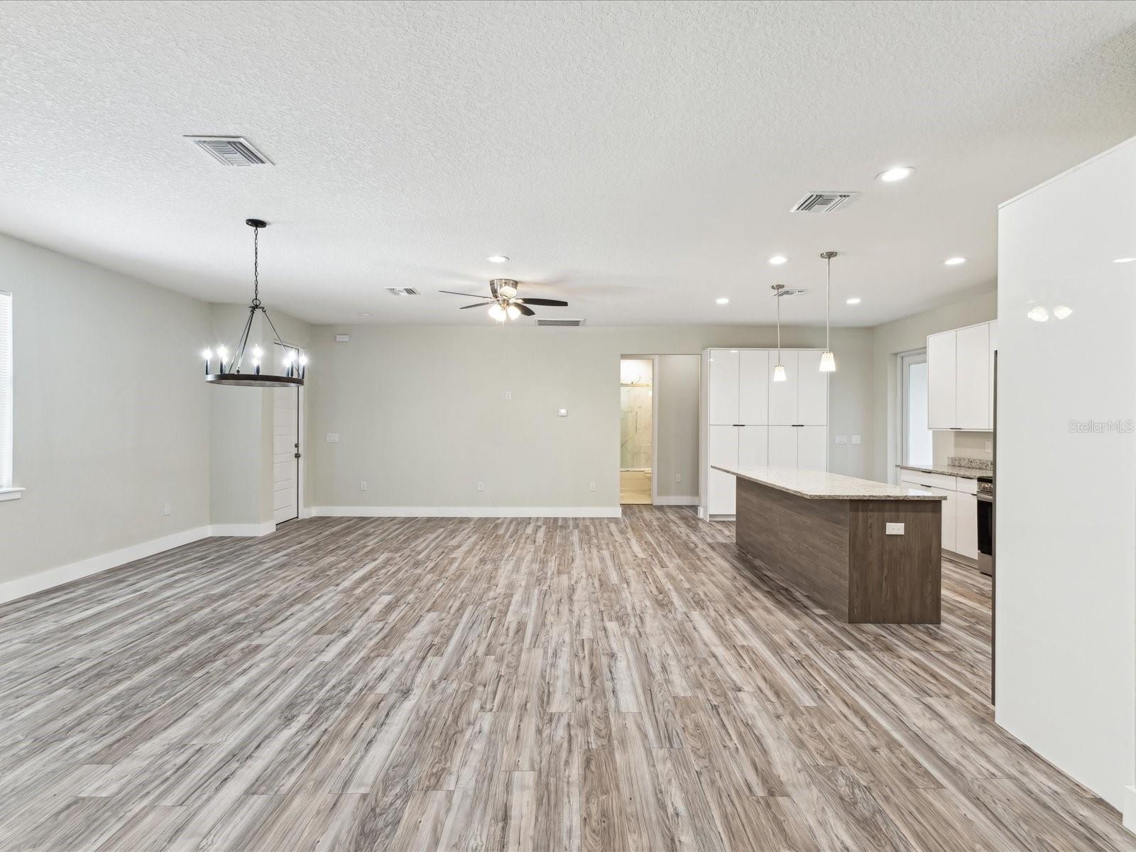 4237 MARINE PKWY, NEW PORT RICHEY, FL, 34652