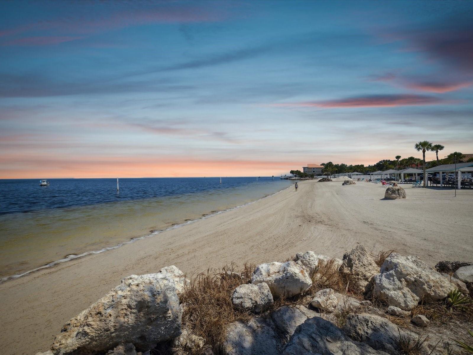 4237 MARINE PKWY, NEW PORT RICHEY, FL, 34652