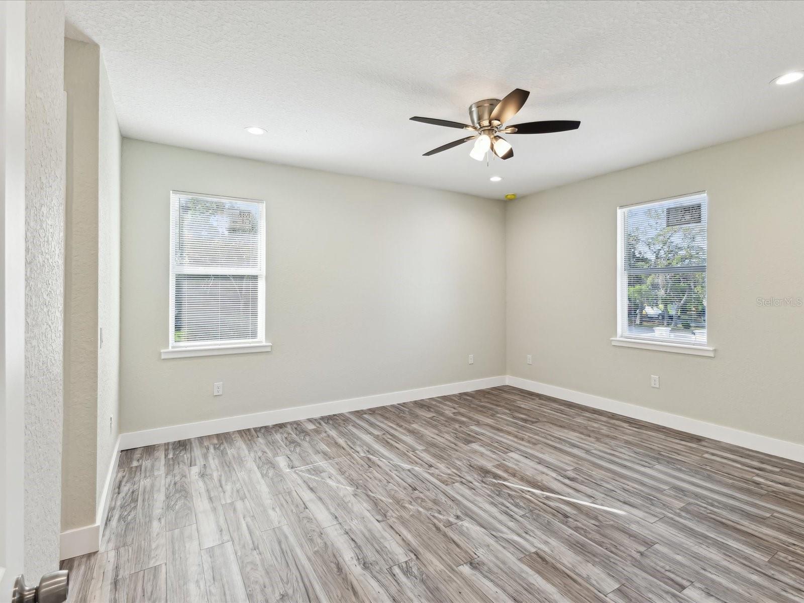 4237 MARINE PKWY, NEW PORT RICHEY, FL, 34652