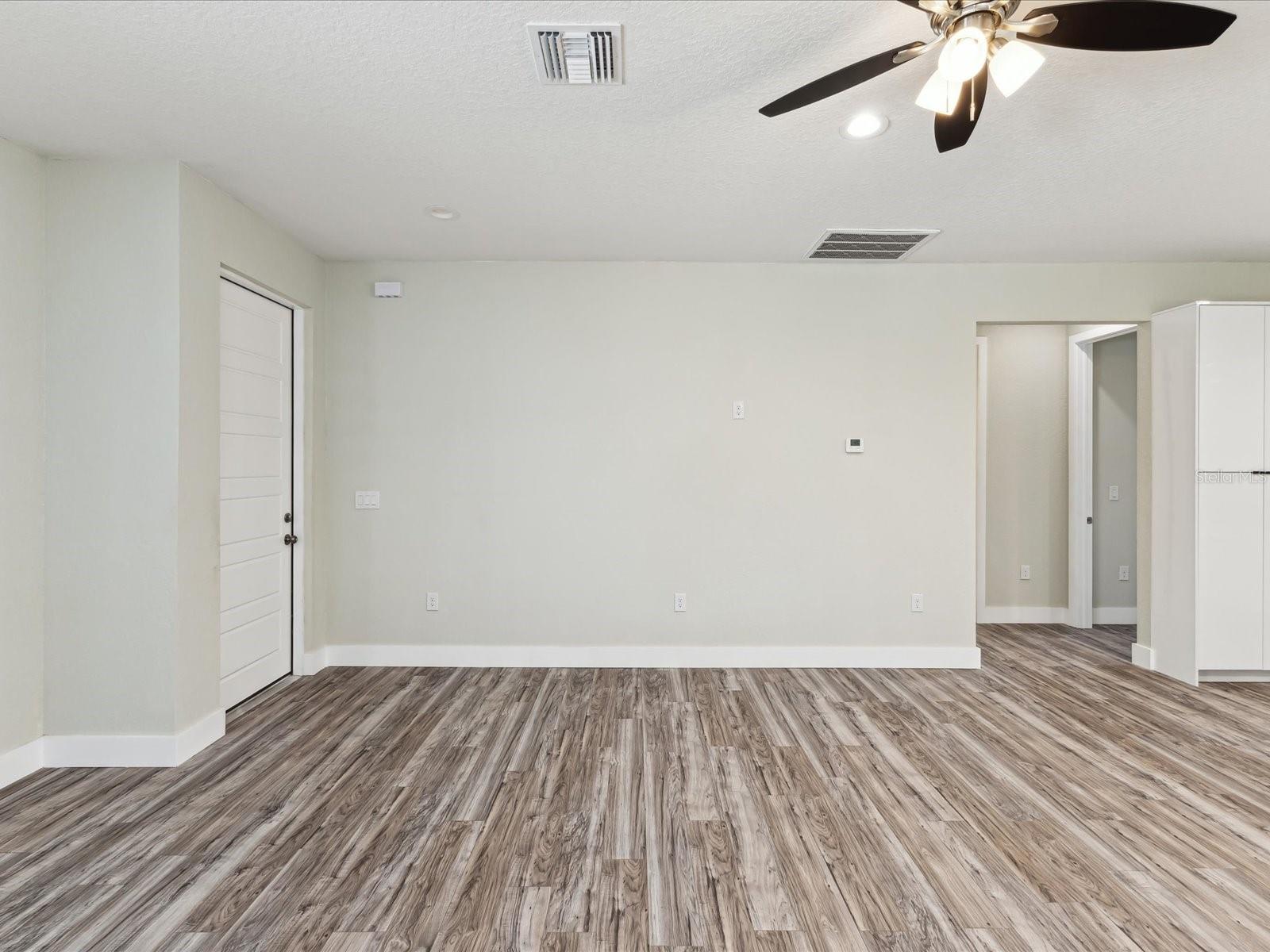 4237 MARINE PKWY, NEW PORT RICHEY, FL, 34652