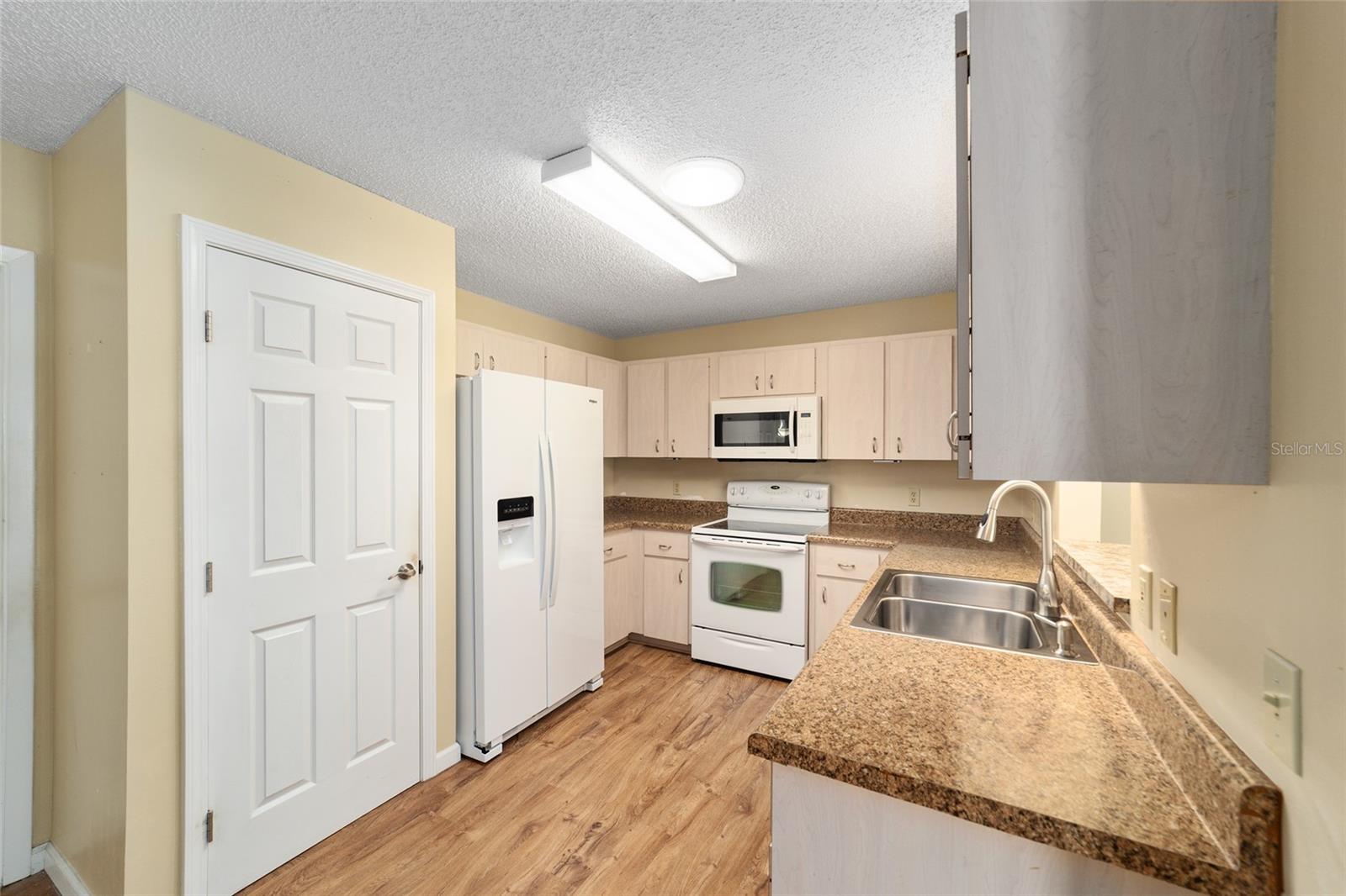 9728 SW 94TH AVE #D, OCALA, FL, 34481