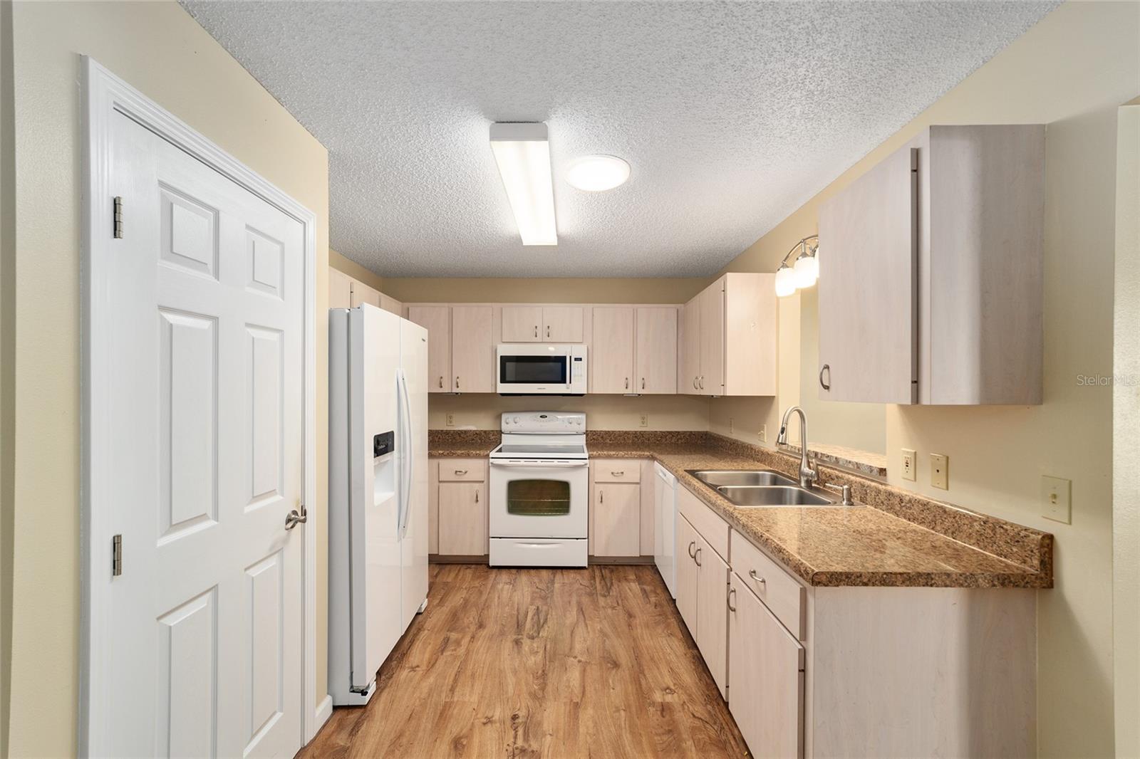 9728 SW 94TH AVE #D, OCALA, FL, 34481