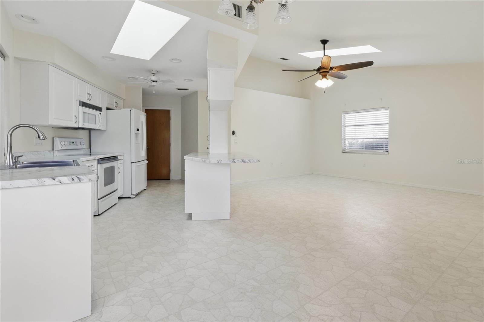 23116 AMETHYST AVE, PORT CHARLOTTE, FL, 33952