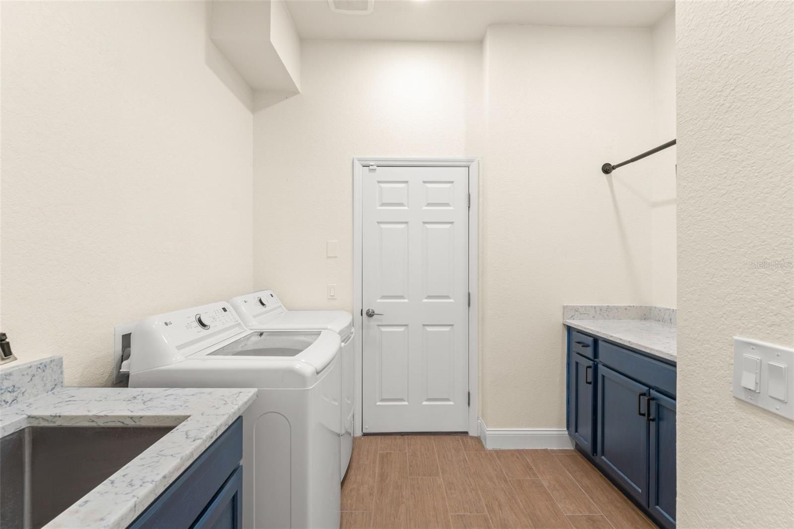 6410 BENDELOW DR, LAKELAND, FL, 33810