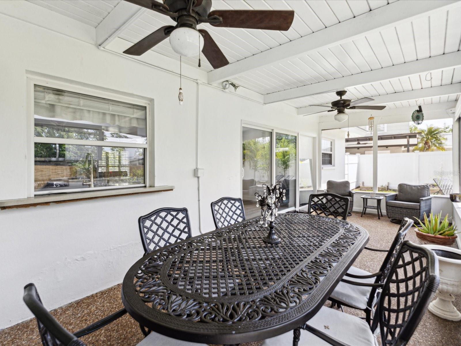 1666 N DAKOTA AVE NE, ST PETERSBURG, FL, 33703