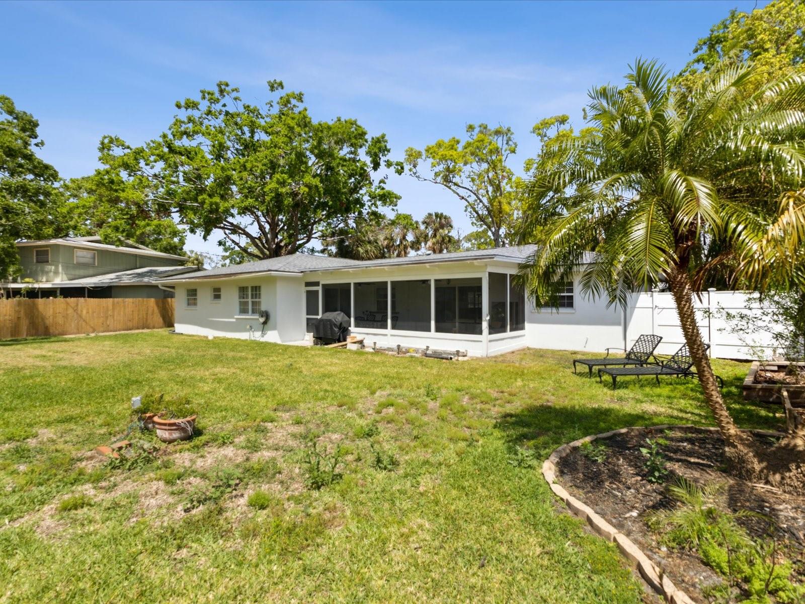 1666 N DAKOTA AVE NE, ST PETERSBURG, FL, 33703