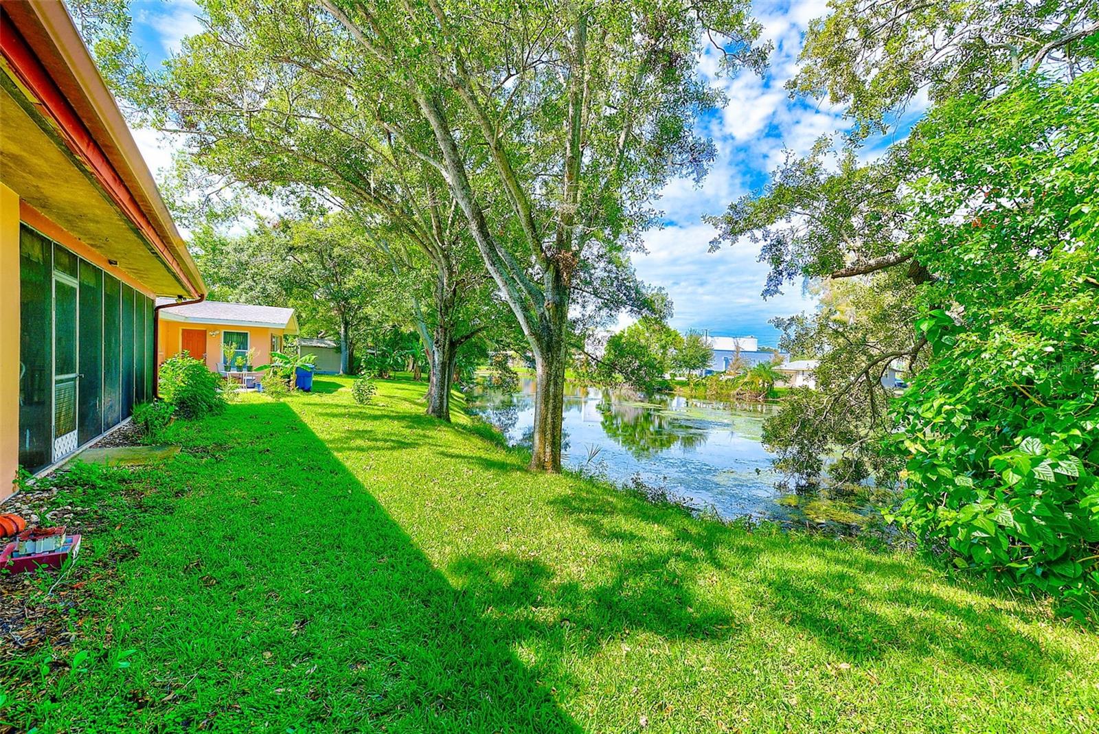 1895 LAKE JUDY LEE DR, LARGO, FL, 33771