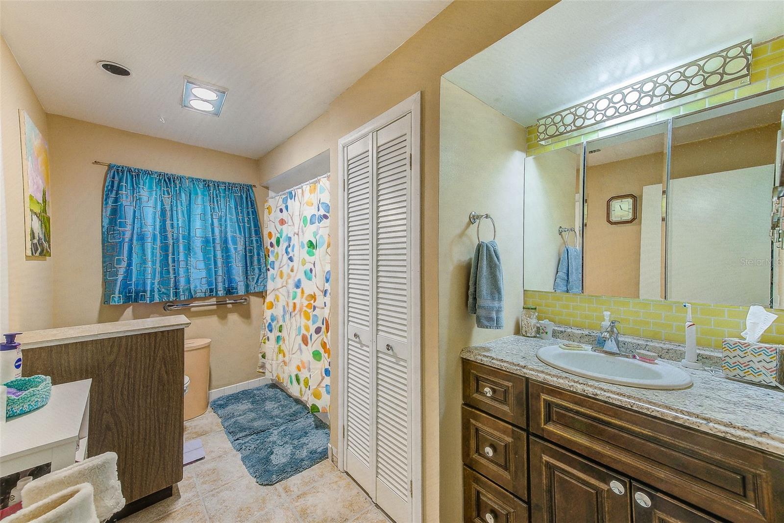 1895 LAKE JUDY LEE DR, LARGO, FL, 33771