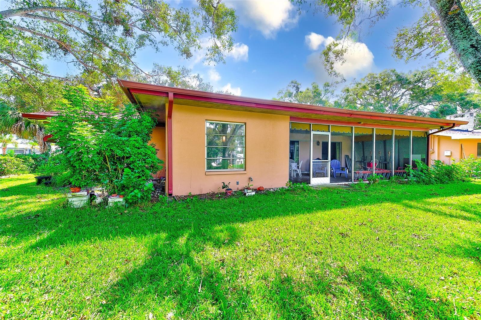 1895 LAKE JUDY LEE DR, LARGO, FL, 33771