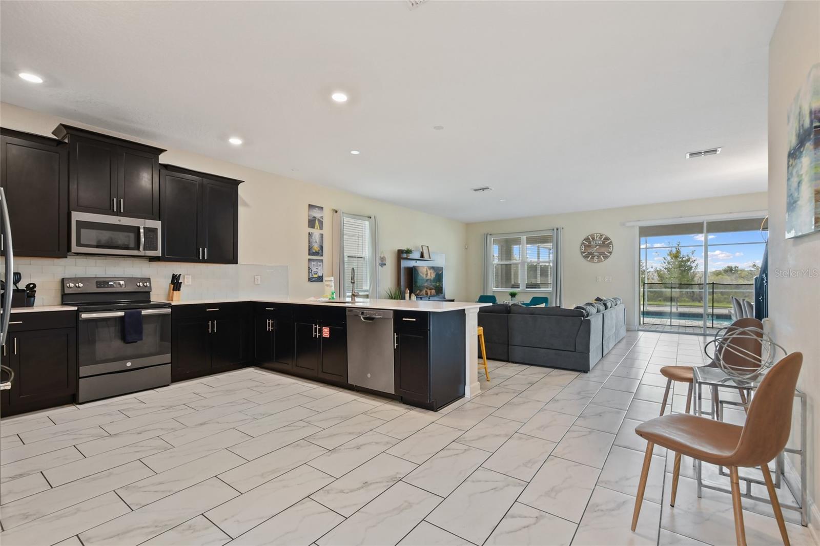 8842 CABOT CLIFFS DR, DAVENPORT, FL, 33896