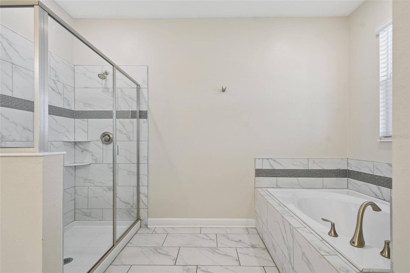 8842 CABOT CLIFFS DR, DAVENPORT, FL, 33896