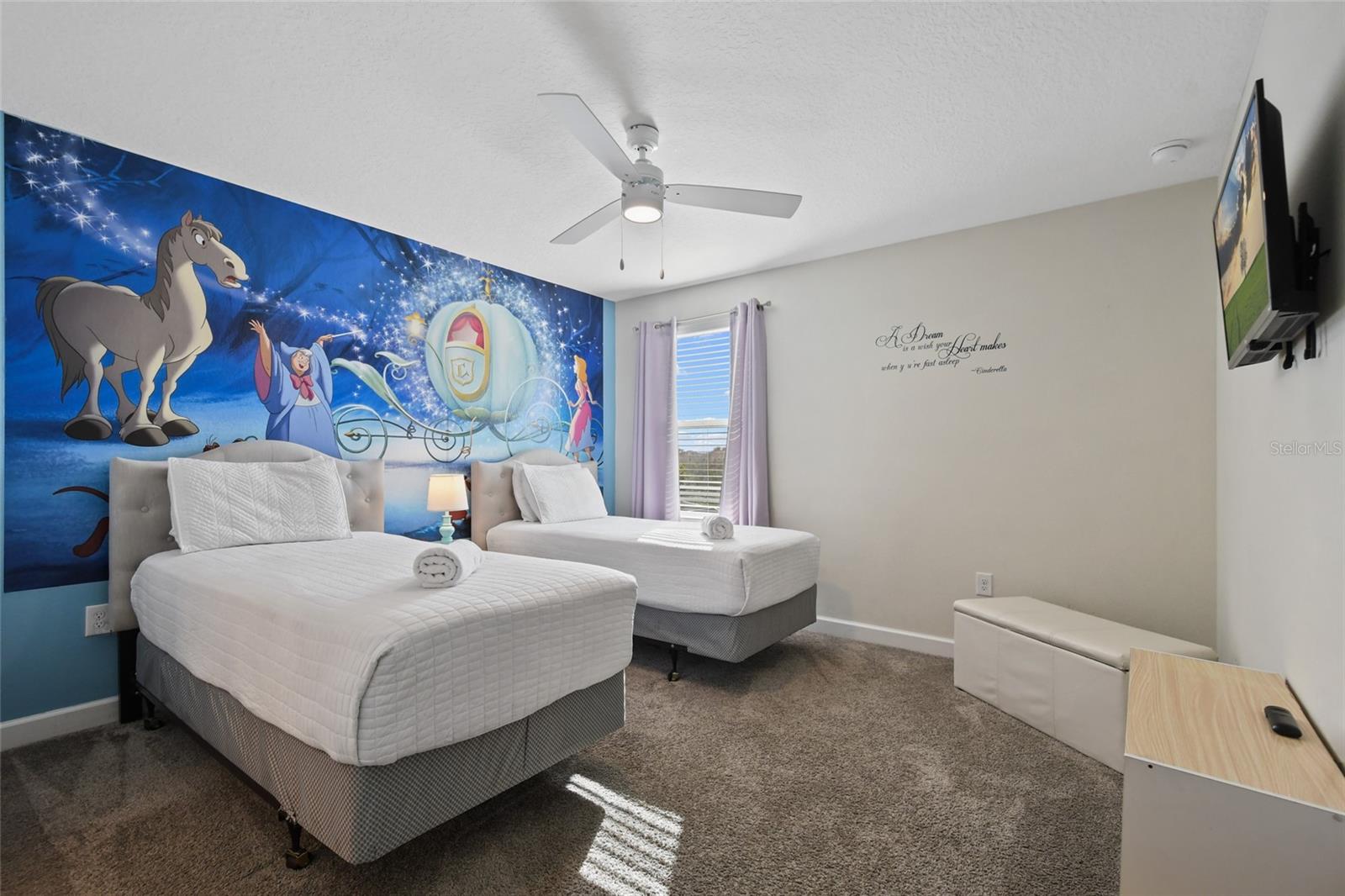 8842 CABOT CLIFFS DR, DAVENPORT, FL, 33896