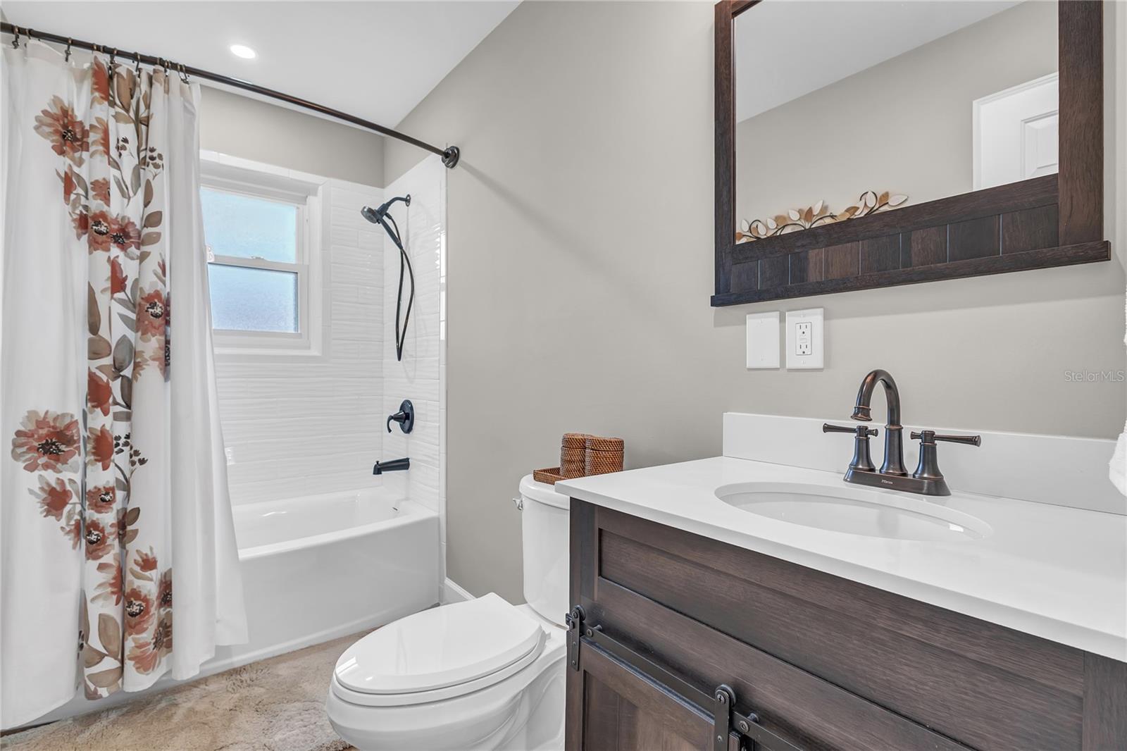11619 LANE PARK RD, TAVARES, FL, 32778