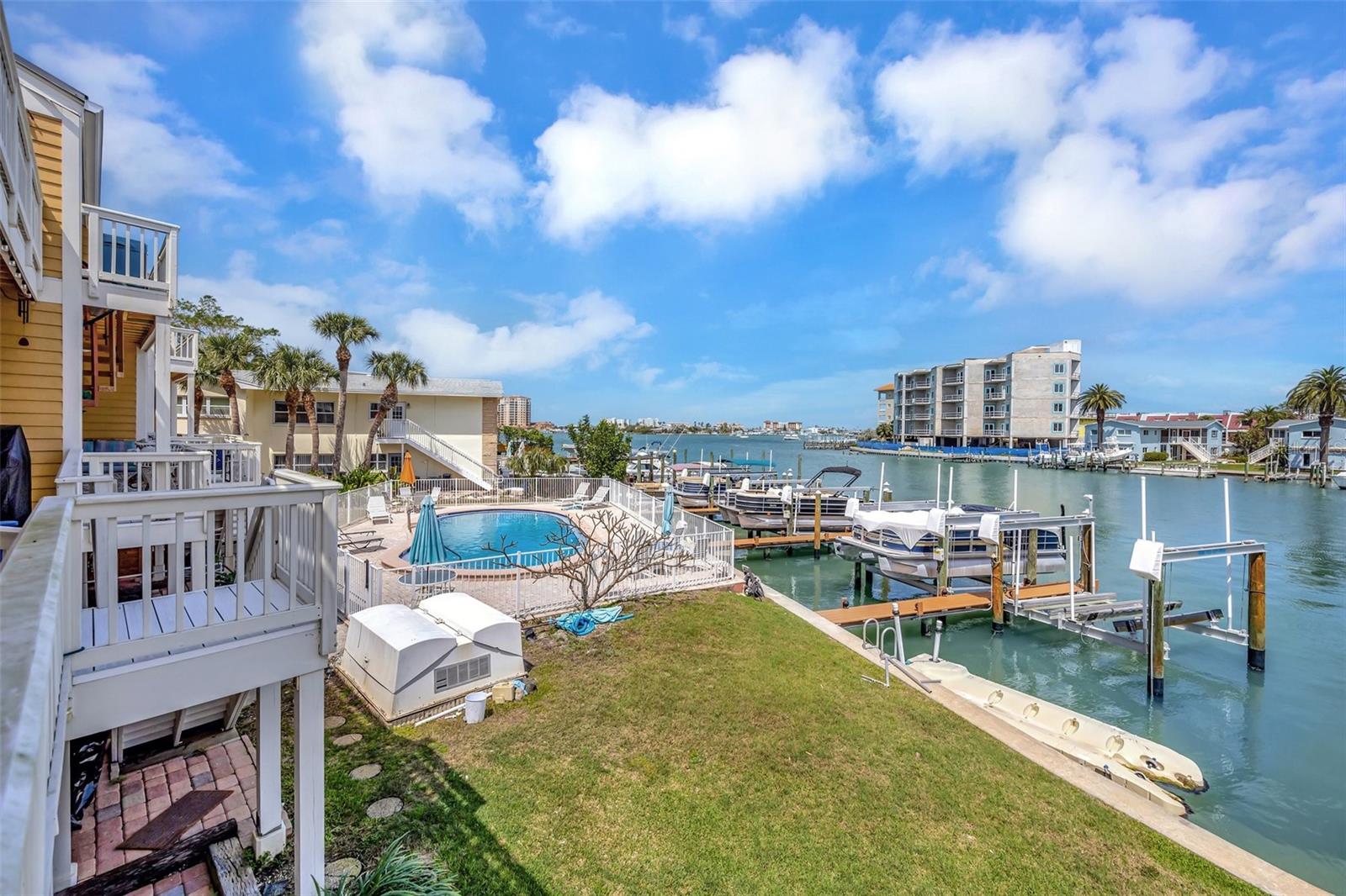 234 DOLPHIN PT #1, CLEARWATER BEACH, FL, 33767