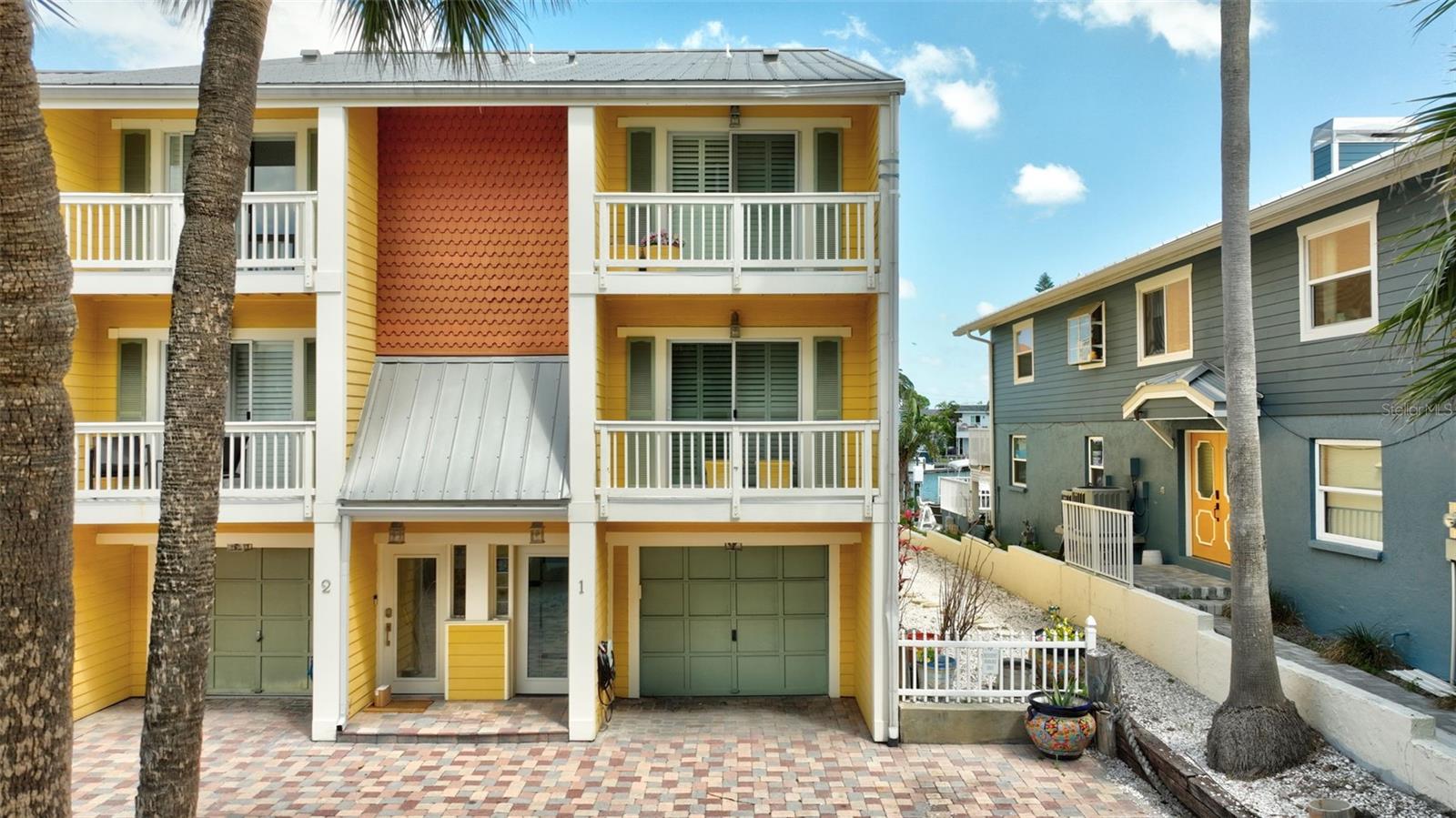 234 DOLPHIN PT #1, CLEARWATER BEACH, FL, 33767