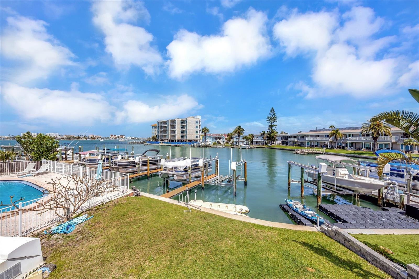 234 DOLPHIN PT #1, CLEARWATER BEACH, FL, 33767