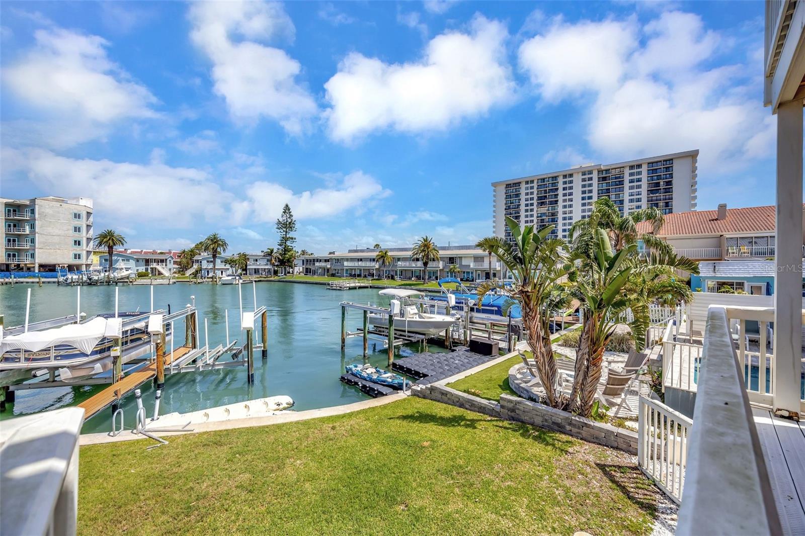 234 DOLPHIN PT #1, CLEARWATER BEACH, FL, 33767