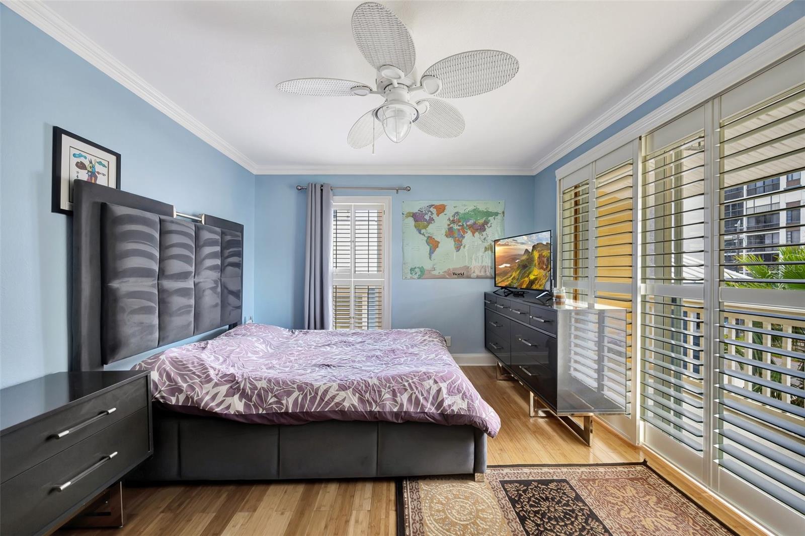 234 DOLPHIN PT #1, CLEARWATER BEACH, FL, 33767