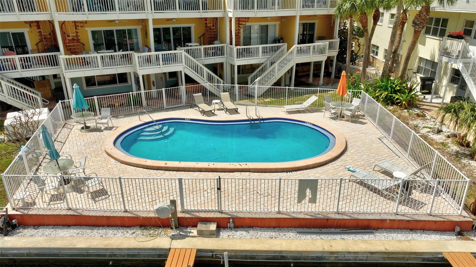 234 DOLPHIN PT #1, CLEARWATER BEACH, FL, 33767
