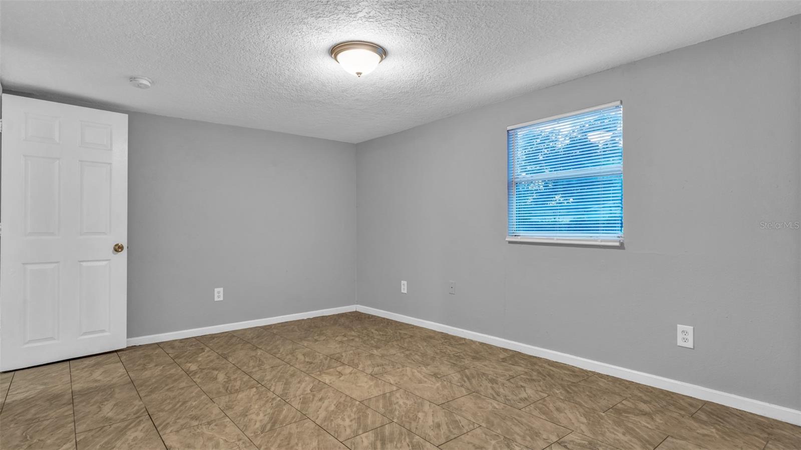 8318 N 14TH ST, TAMPA, FL, 33604