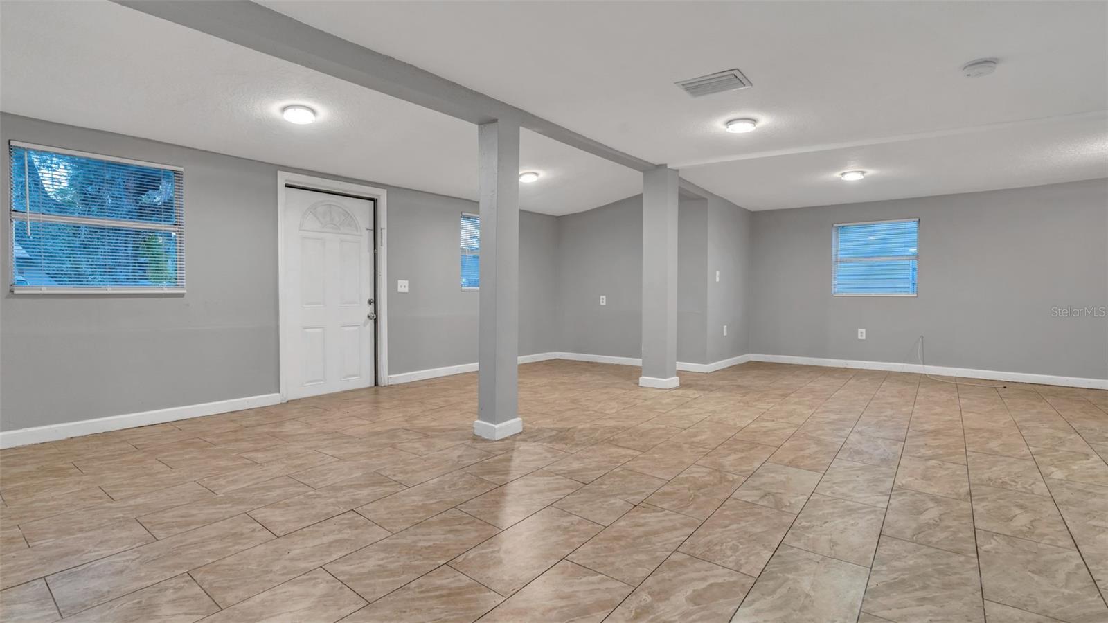 8318 N 14TH ST, TAMPA, FL, 33604