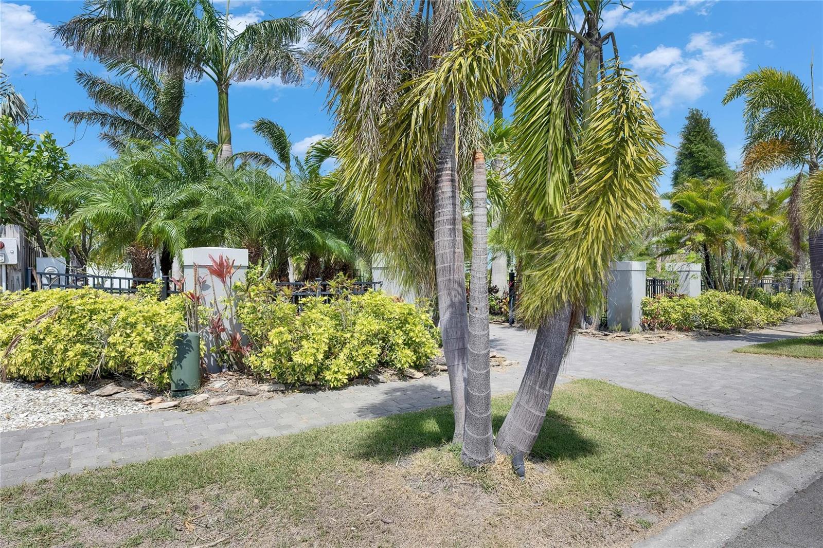 6702 SURFSIDE BLVD, APOLLO BEACH, FL, 33572