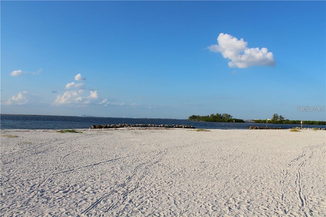 6702 SURFSIDE BLVD, APOLLO BEACH, FL, 33572