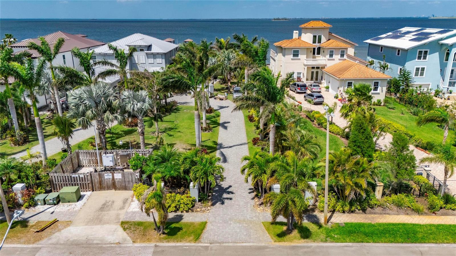 6702 SURFSIDE BLVD, APOLLO BEACH, FL, 33572