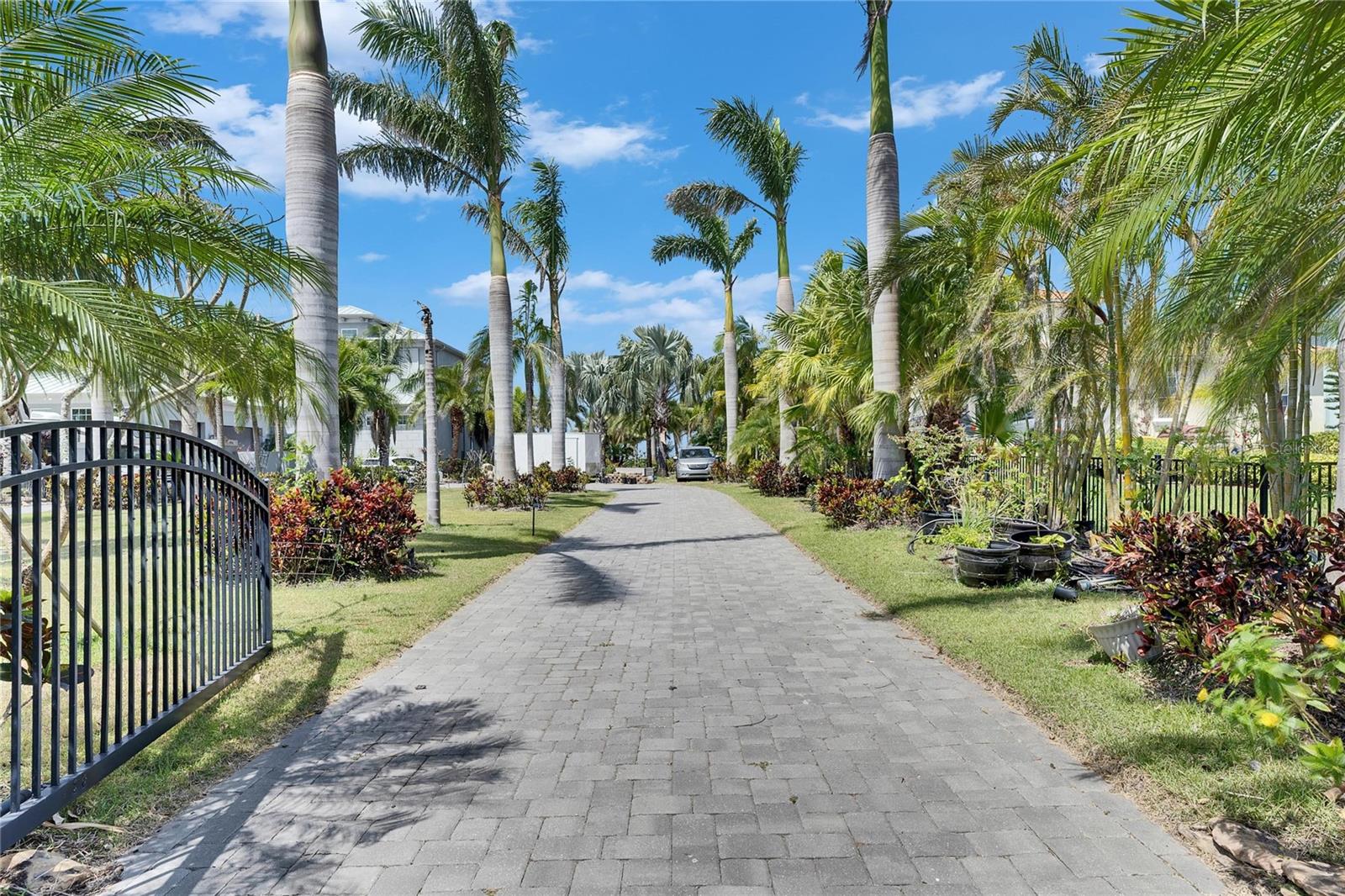 6702 SURFSIDE BLVD, APOLLO BEACH, FL, 33572