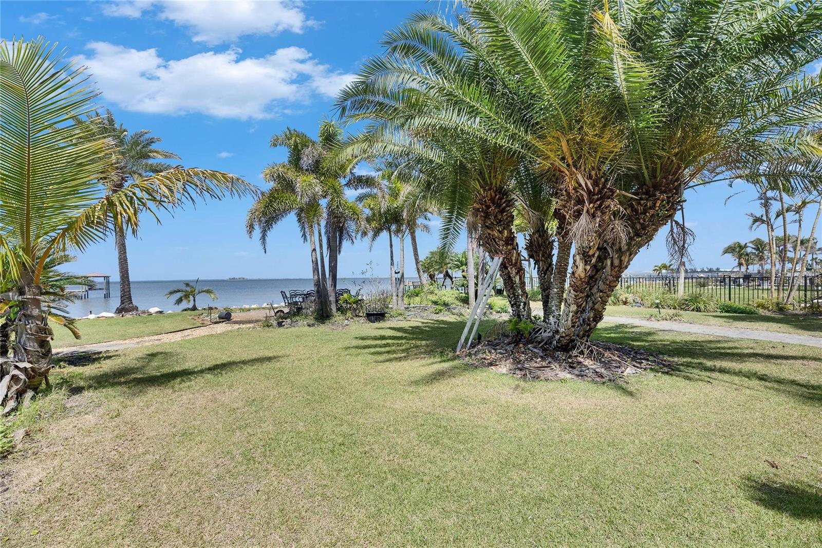 6702 SURFSIDE BLVD, APOLLO BEACH, FL, 33572