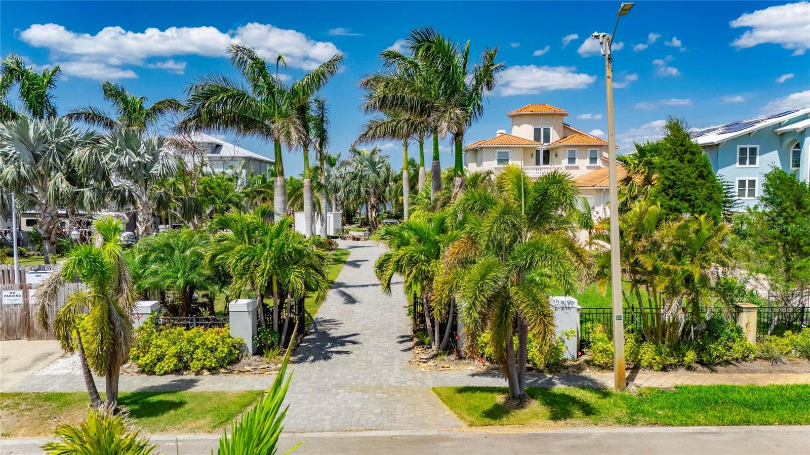 6702 SURFSIDE BLVD, APOLLO BEACH, FL, 33572