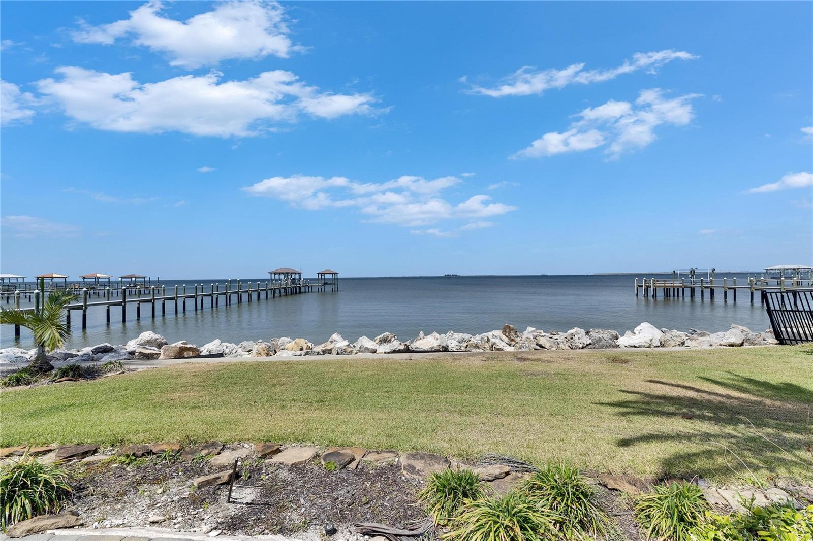 6702 SURFSIDE BLVD, APOLLO BEACH, FL, 33572