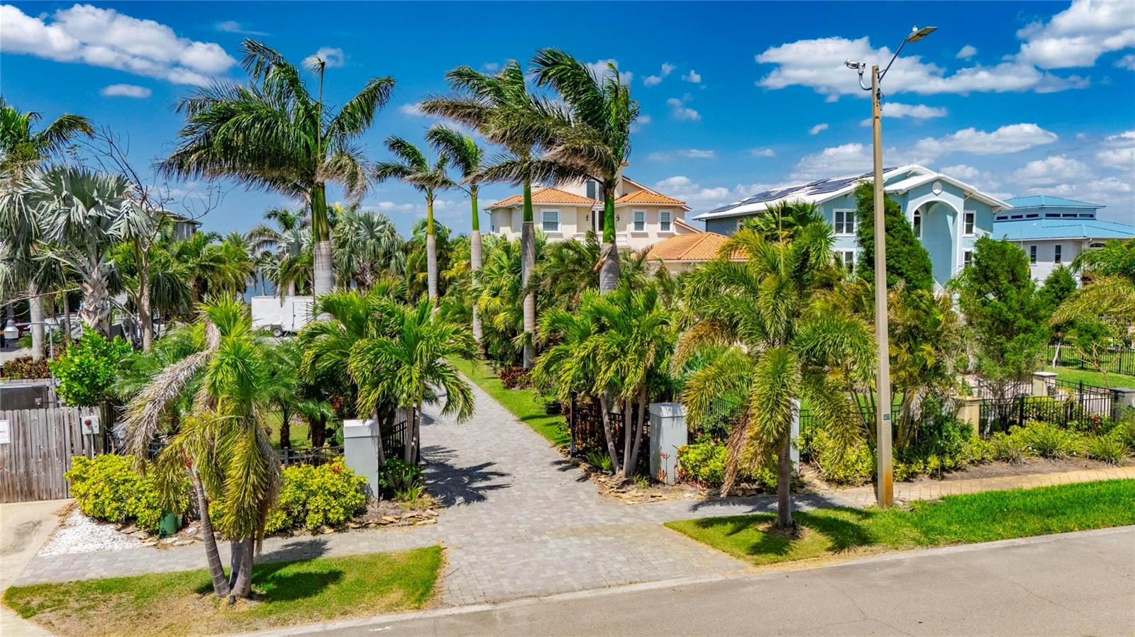 6702 SURFSIDE BLVD, APOLLO BEACH, FL, 33572