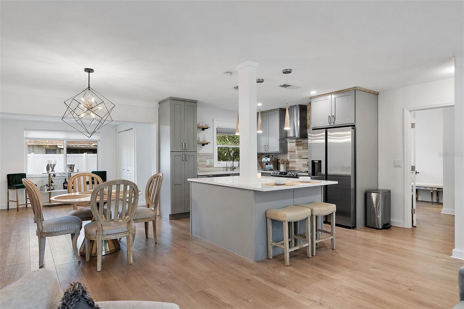 2913 PONCE DE LEON WAY S, ST PETERSBURG, FL, 33712