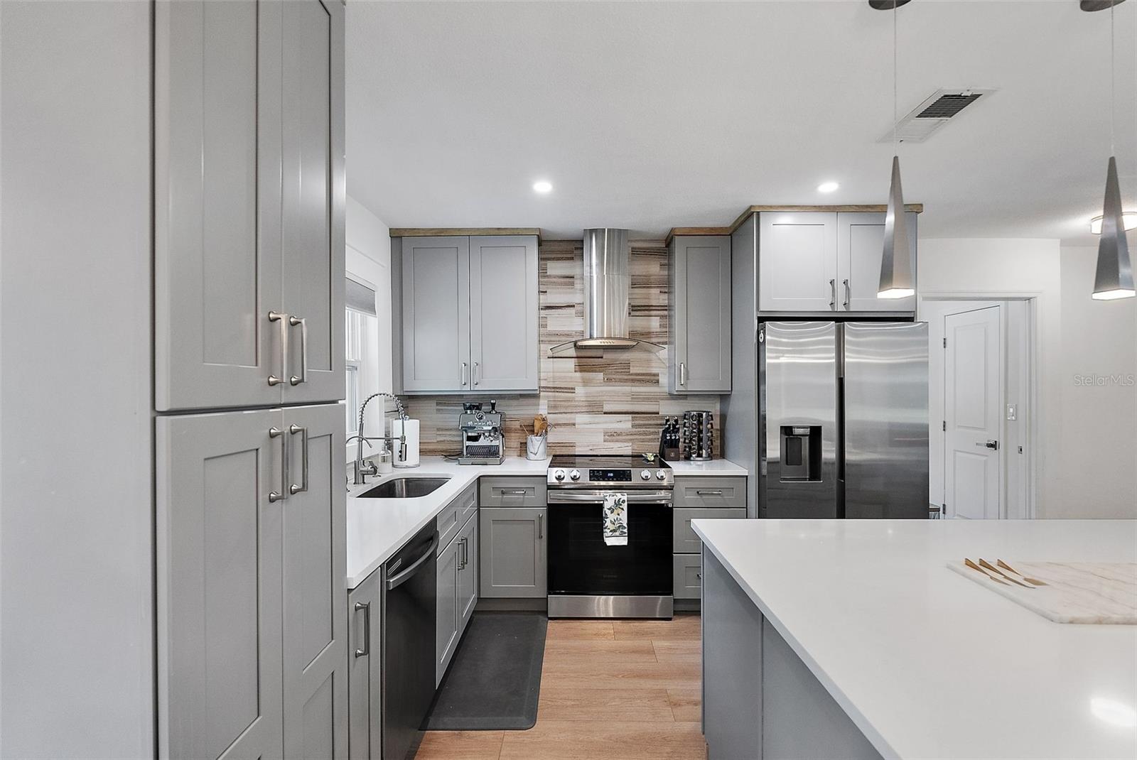 2913 PONCE DE LEON WAY S, ST PETERSBURG, FL, 33712