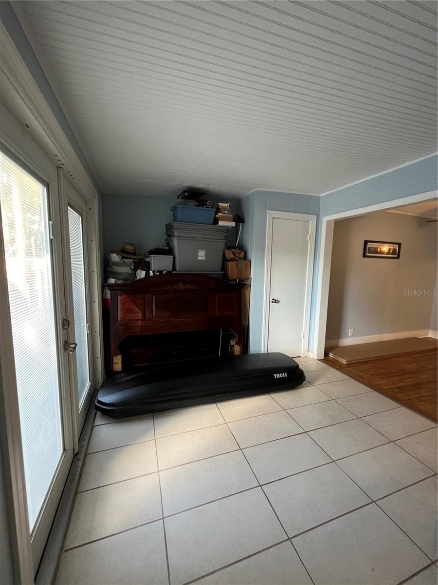 3326 N 10TH ST, ST PETERSBURG, FL, 33704